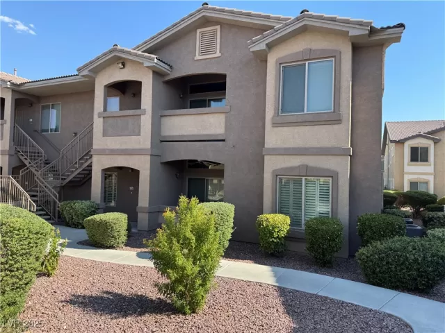 MLS: 2710085 Condo For Sale