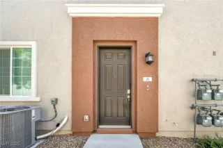 Photo #2: 2710086 Listing 