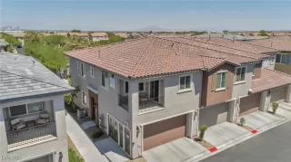 Photo #5: 2710086 Listing 