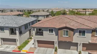 Photo #6: 2710086 Listing 