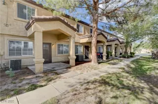 Photo #5: 2710087 Listing