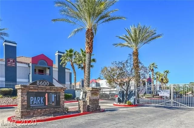 MLS: 2710098 Condo For Sale