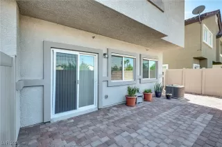 Photo #5: 2710120 Listing 