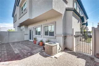 Photo #6: 2710120 Listing 