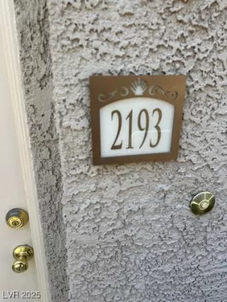 Photo #2: 2710136 Listing 