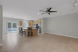 Photo #6: 2710154 Listing 