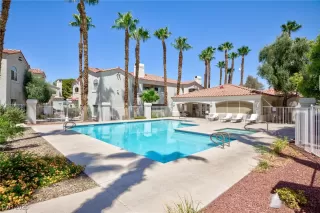 Photo #1: 2710180 Listing 