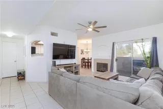 Photo #5: 2710180 Listing 