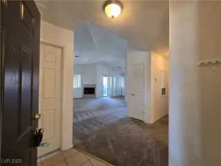 Photo #2: 2710182 Listing 