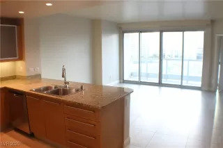 Photo #1: 2710187 Listing 