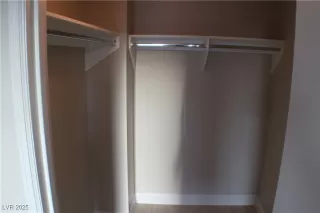 Photo #6: 2710187 Listing 