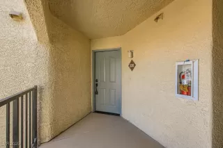 Photo #4: 2710191 Listing