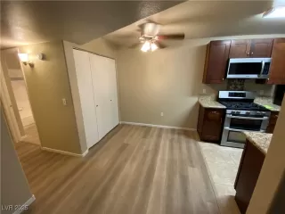 Photo #3: 2710208 Listing 