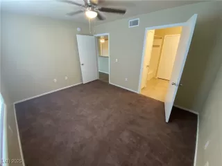 Photo #5: 2710208 Listing 