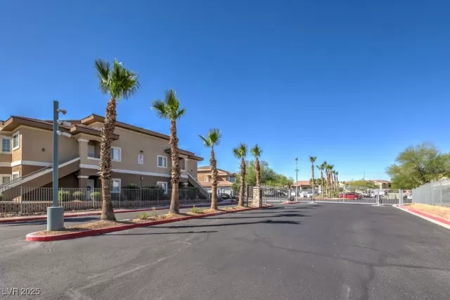 MLS: 2710211 Condo For Sale