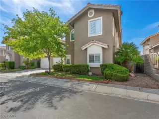 Photo #1: 2710239 Listing 