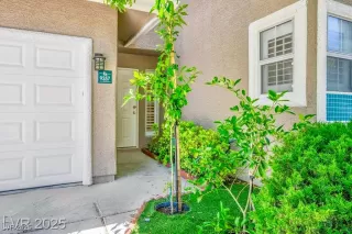 Photo #3: 2710239 Listing 