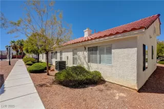 Photo #2: 2710275 Listing 