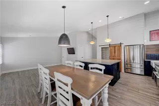 Photo #6: 2710275 Listing 