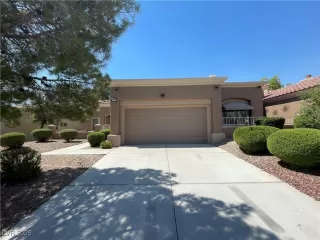 Photo #4: 2710292 Listing 