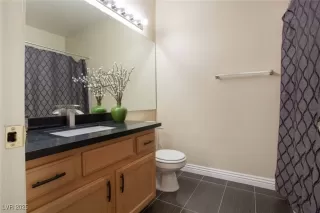 Photo #3: 2710296 Listing 