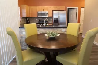 Photo #6: 2710296 Listing 