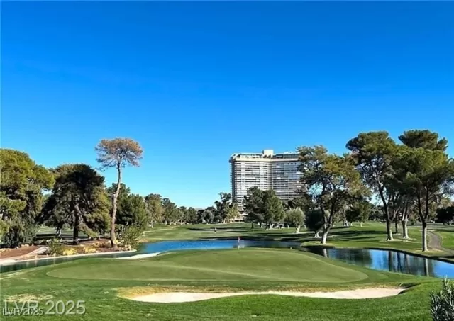 MLS: 2710333 Condo For Sale