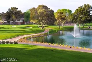 Photo #1: 2710333 Listing 