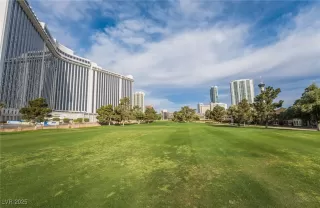 Photo #2: 2710333 Listing 