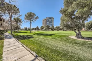 Photo #5: 2710333 Listing 