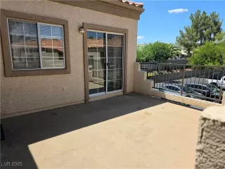 Photo #4: 2710354 Listing