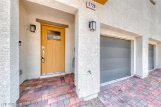 Photo #1: 2710362 Listing 