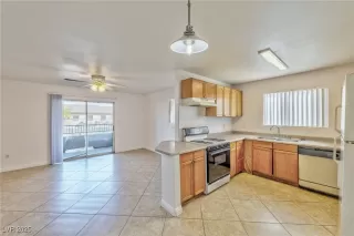 Photo #4: 2710386 Listing 