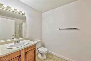 Photo #5: 2710386 Listing 