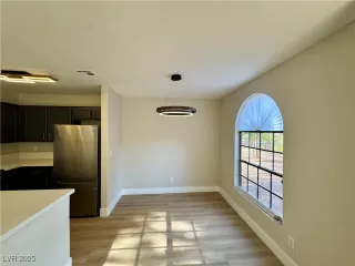 Photo #6: 2710390 Listing 