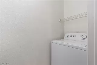 Photo #4: 2710407 Listing 