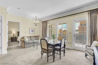 Photo #5: 2710443 Listing 