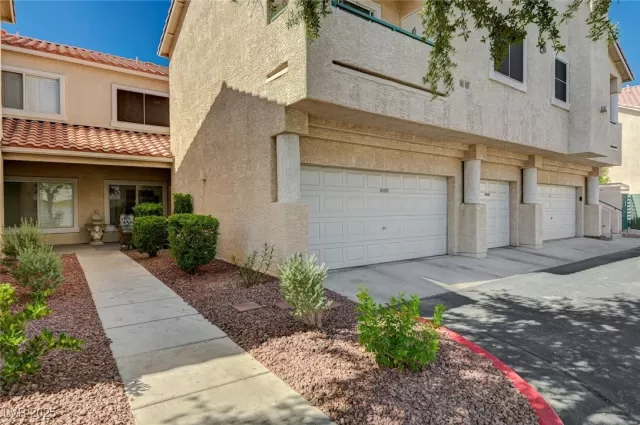 MLS: 2710446 Condo For Sale