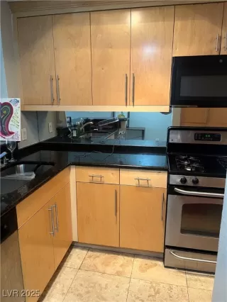 Photo #3: 2710463 Listing 