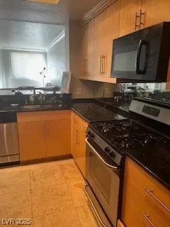 Photo #4: 2710463 Listing 