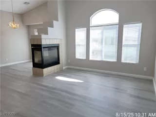 Photo #6: 2710519 Listing 