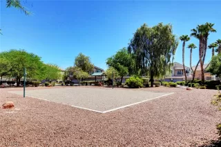 Photo #4: 2710523 Listing 