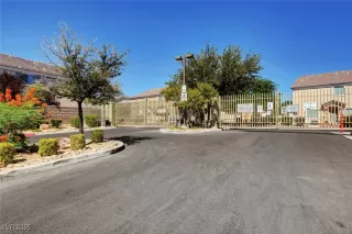 Photo #6: 2710523 Listing 