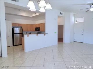 Photo #4: 2710524 Listing 