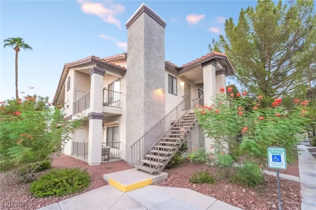 MLS: 2710525 Condo For Sale