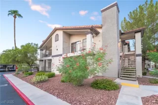 Photo #1: 2710525 Listing 