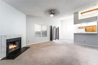 Photo #6: 2710525 Listing 