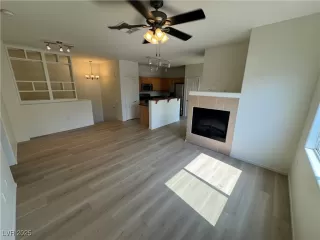 Photo #5: 2710530 Listing 