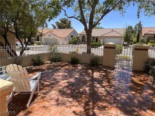 Photo #4: 2710539 Listing 