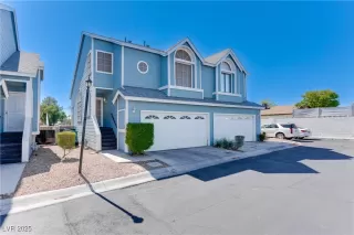 Photo #5: 2710556 Listing 